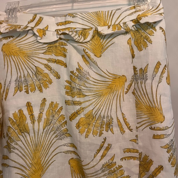 Yellow and White Midi Pencil Skirt set Resort Wear - Picture 3 of 10